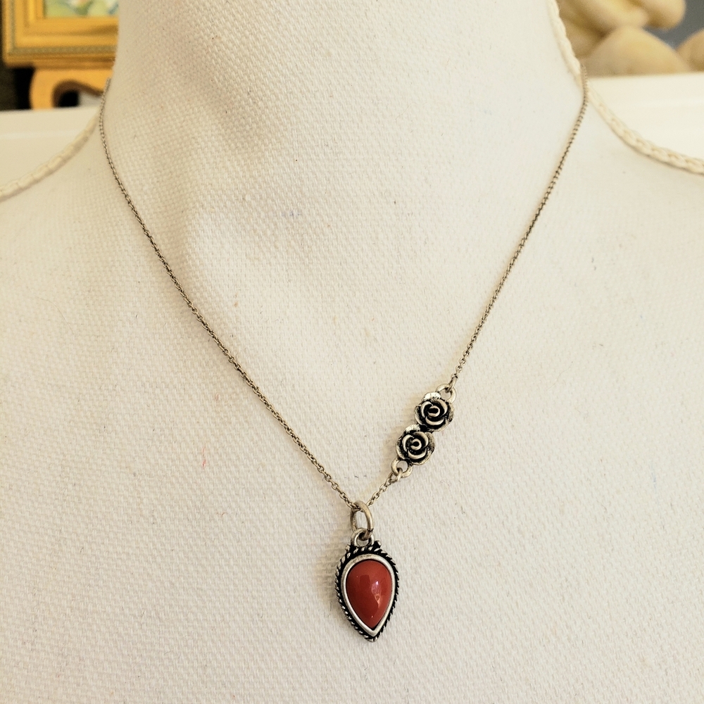 Lucky Brand Dainty Silver Rose & Pendant Necklac